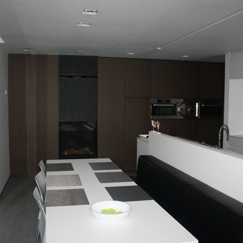 eettafel met zitbank