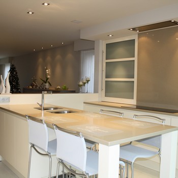 open keuken aan woonkamer